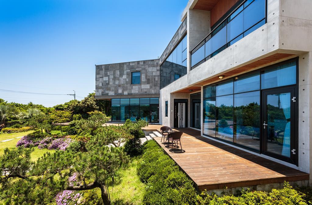 Cobeach Familiar Pension Seogwipo Exterior foto