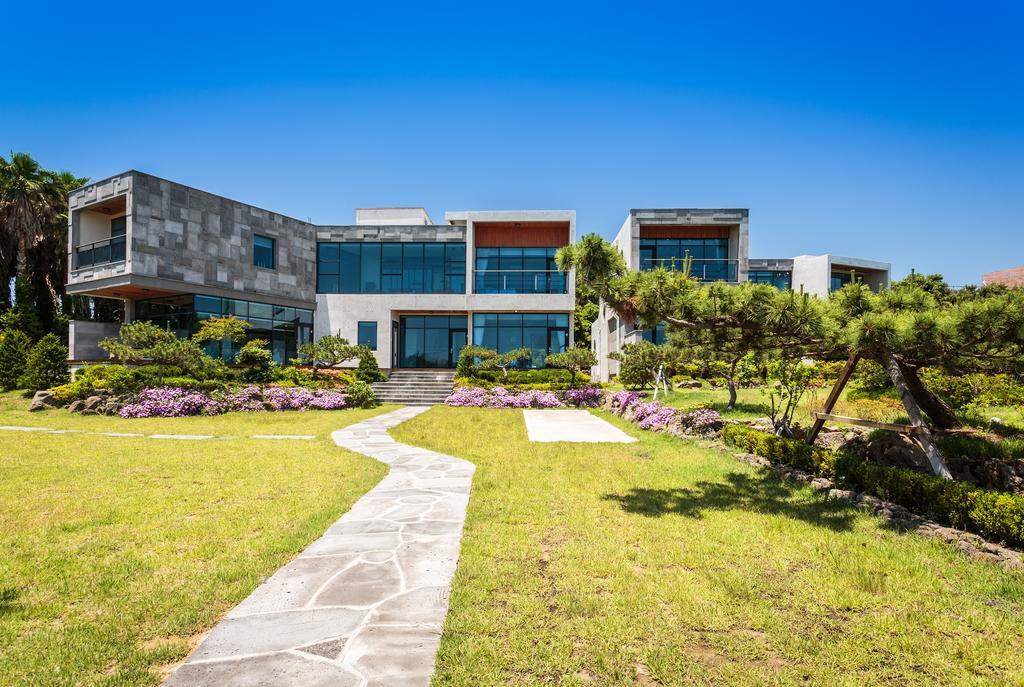 Cobeach Familiar Pension Seogwipo Exterior foto